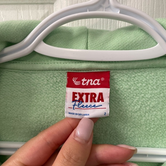 Aritzia TNA Extra Fleece Cozy BF Zip Up - Picture 3 of 3